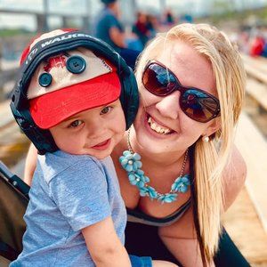 Meet your Posher, Whitney